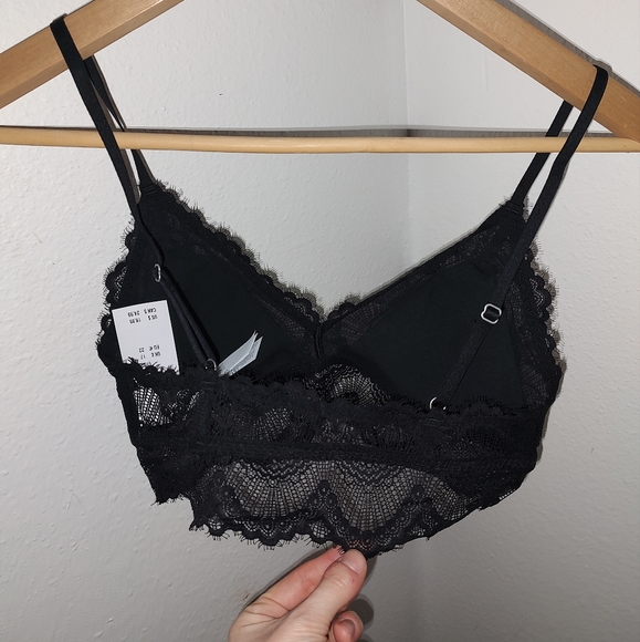 NWT Gilly Hicks Longline Lace Triangle Bralette, Black, Small - Picture 2 of 3